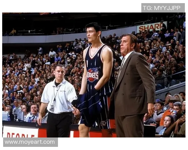 姚明复赛现场激情四溢球迷热情高涨见证篮球传奇再现