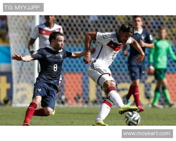 身高一米八十的足球明星们如何在绿茵场上展现非凡魅力与实力