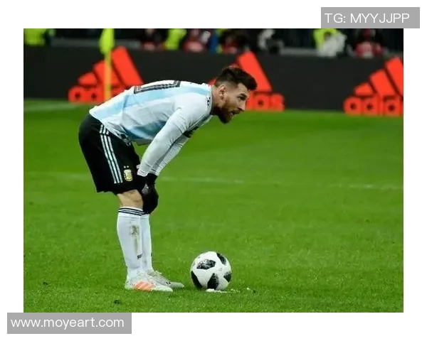 昔日辉煌再现用旧手机的足球明星们的温暖故事与情怀