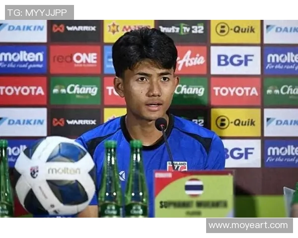 泰国之旅邂逅日本足球明星共同探讨足球文化与梦想