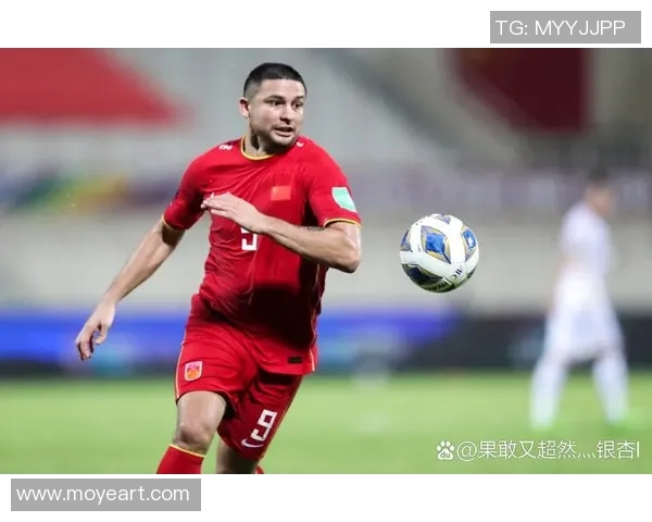 足球明星退役后的人生选择与职业转型之路探讨 足球明星退役后的人生选择与职业转型之路探讨